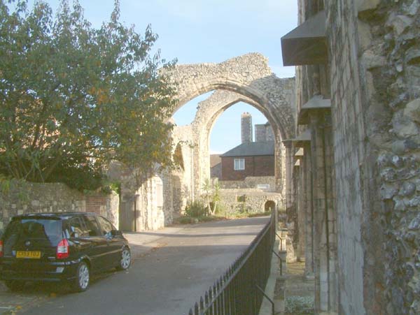2004-11-UK-00010